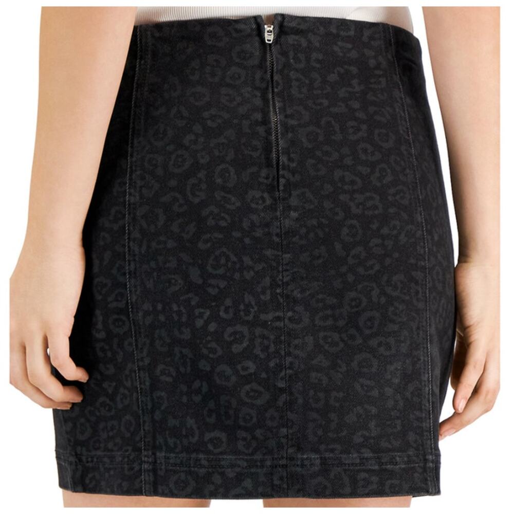 Tinseltown Black Denim Skirt Miniskirts Leopard Medium